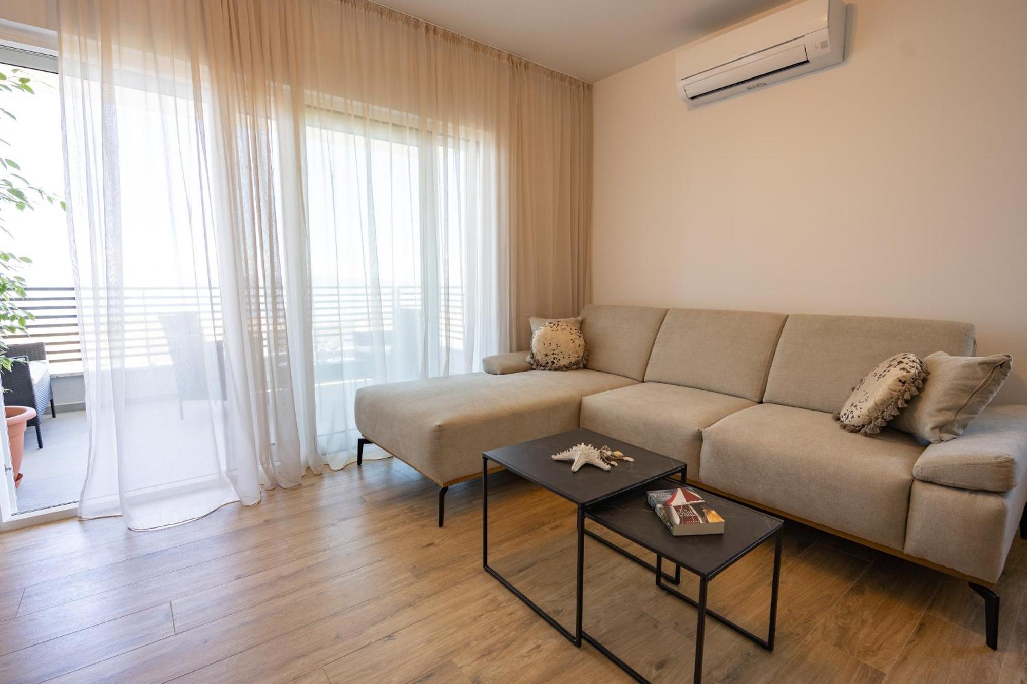 Apartment Kotisina J *